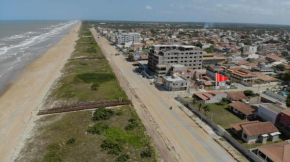 Casa de praia toda mobiliada na primeira quadra da ilha de Guriri São Mateus ES